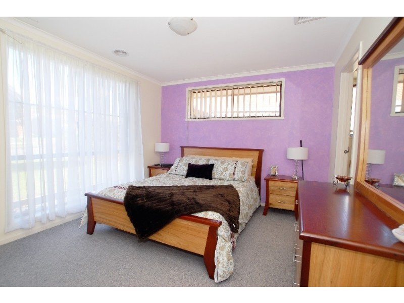 41 Bellfield Drive, Lysterfield VIC 3156