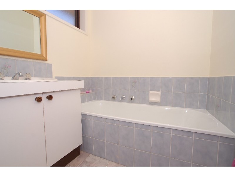 41 Bellfield Drive, Lysterfield VIC 3156