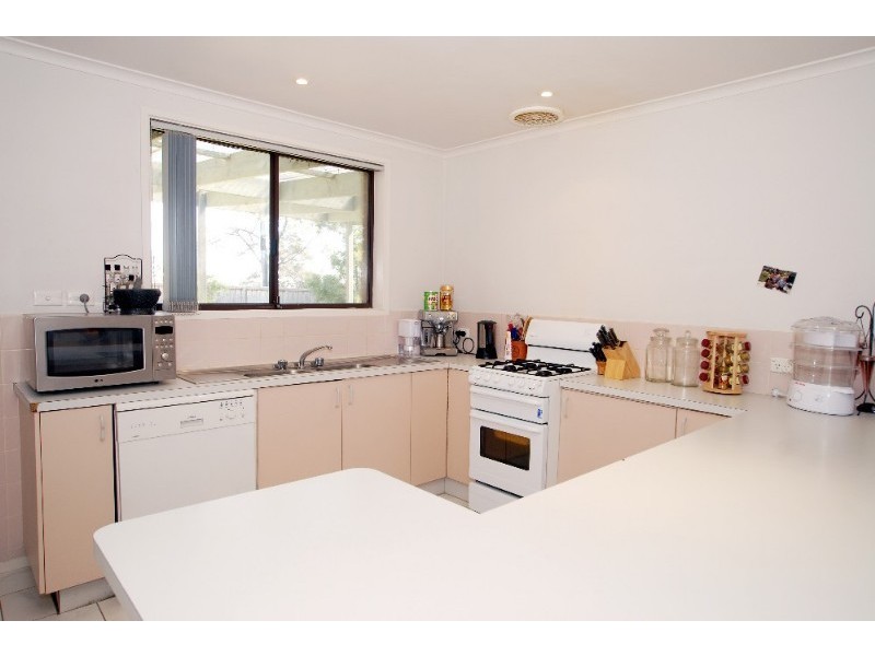 41 Bellfield Drive, Lysterfield VIC 3156