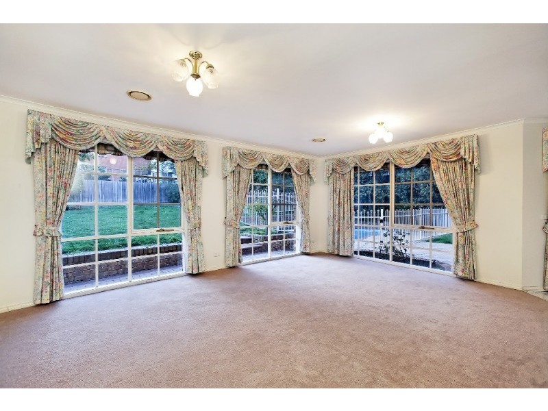 23 Tirhatuan Drive, Rowville VIC 3178