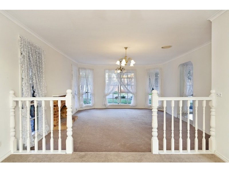 23 Tirhatuan Drive, Rowville VIC 3178