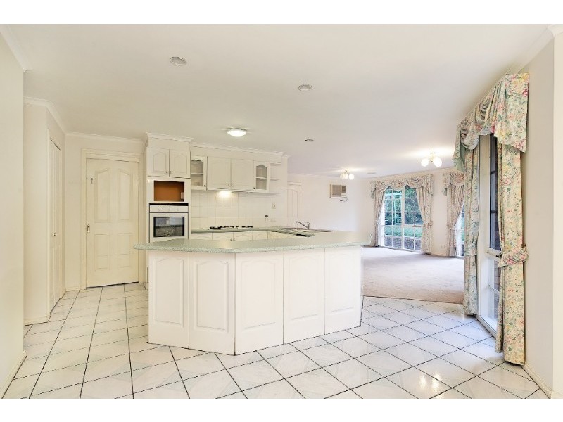 23 Tirhatuan Drive, Rowville VIC 3178