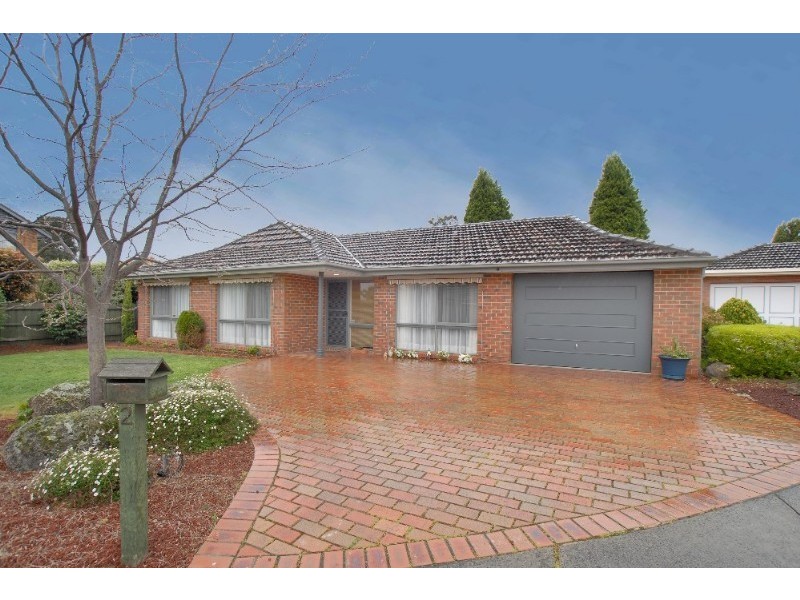 2 Coliban Close, Rowville VIC 3178