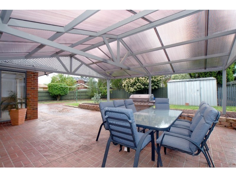 2 Coliban Close, Rowville VIC 3178