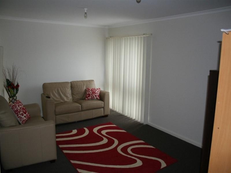 27 Wedge Crescent, Rowville VIC 3178