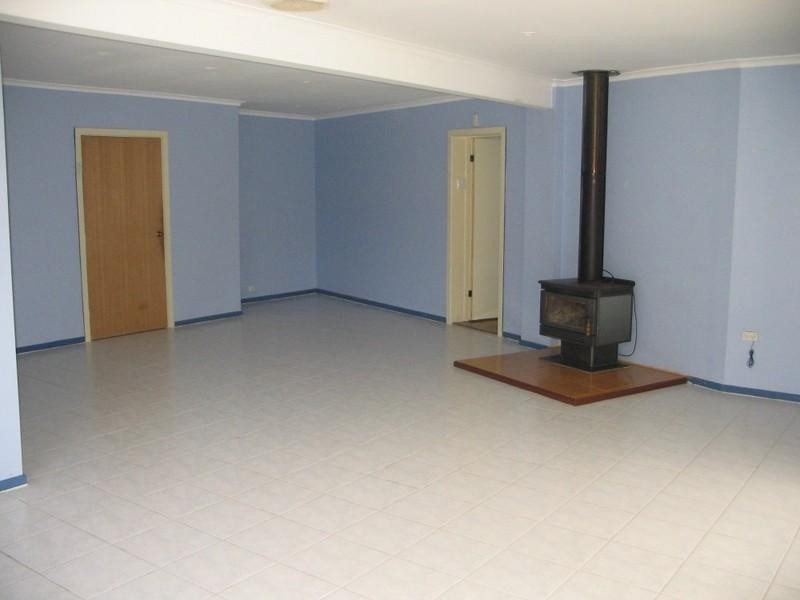 4 Eurella Crescent, Rowville VIC 3178