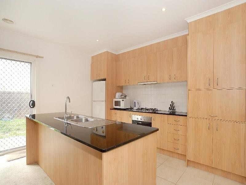 103 Sovereign Manors Crescent, Rowville VIC 3178