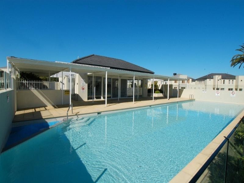 103 Sovereign Manors Crescent, Rowville VIC 3178