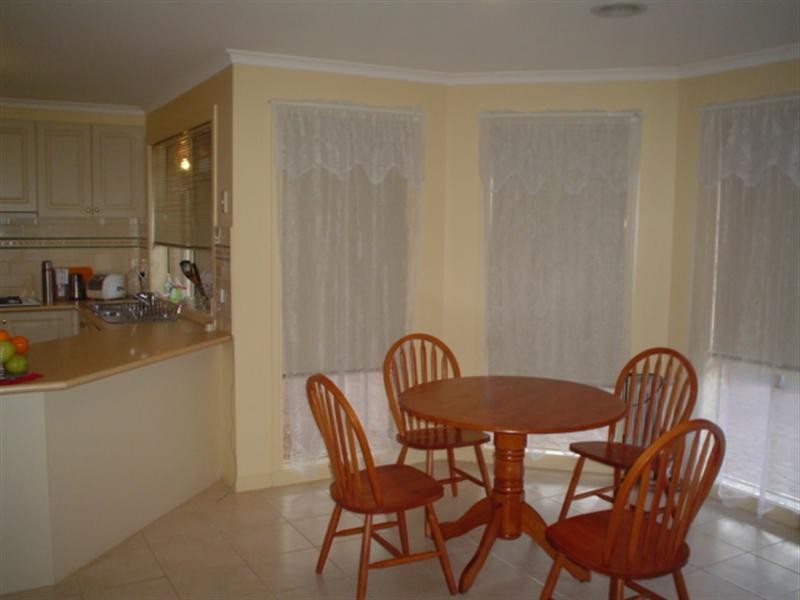 28 Pendle Close, Narre Warren South VIC 3805