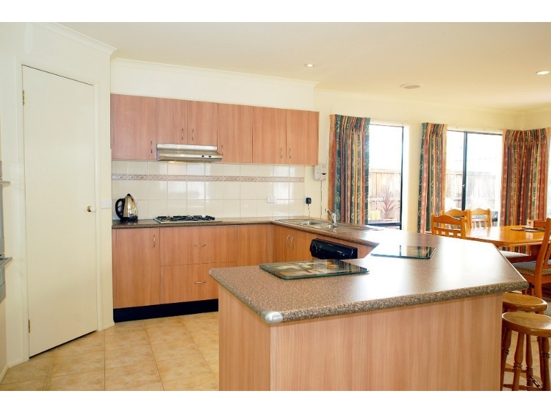 34 Kellbourne Drive, Rowville VIC 3178