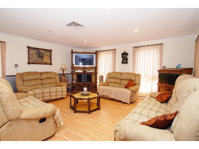 1106 Stud Road, Rowville VIC 3178