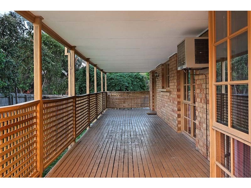 40 Denton Drive, Endeavour Hills VIC 3802