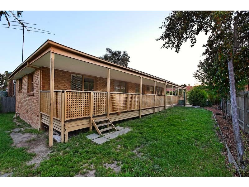 40 Denton Drive, Endeavour Hills VIC 3802