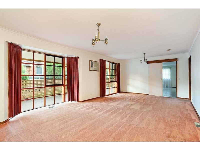 40 Denton Drive, Endeavour Hills VIC 3802