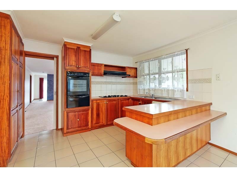 40 Denton Drive, Endeavour Hills VIC 3802