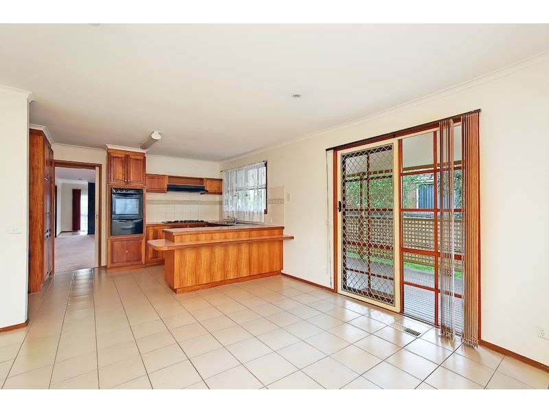 40 Denton Drive, Endeavour Hills VIC 3802