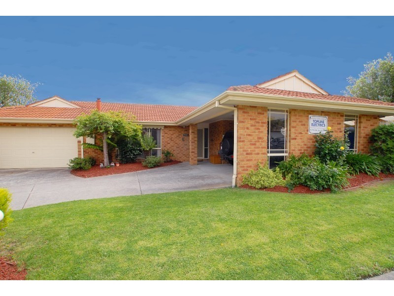 18 Longwood Close, Rowville VIC 3178