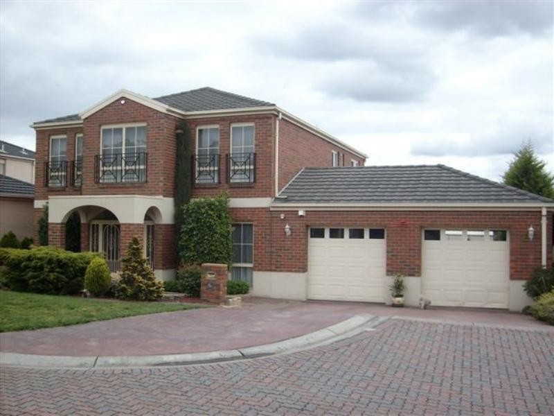 18 The Croft, Lysterfield VIC 3156