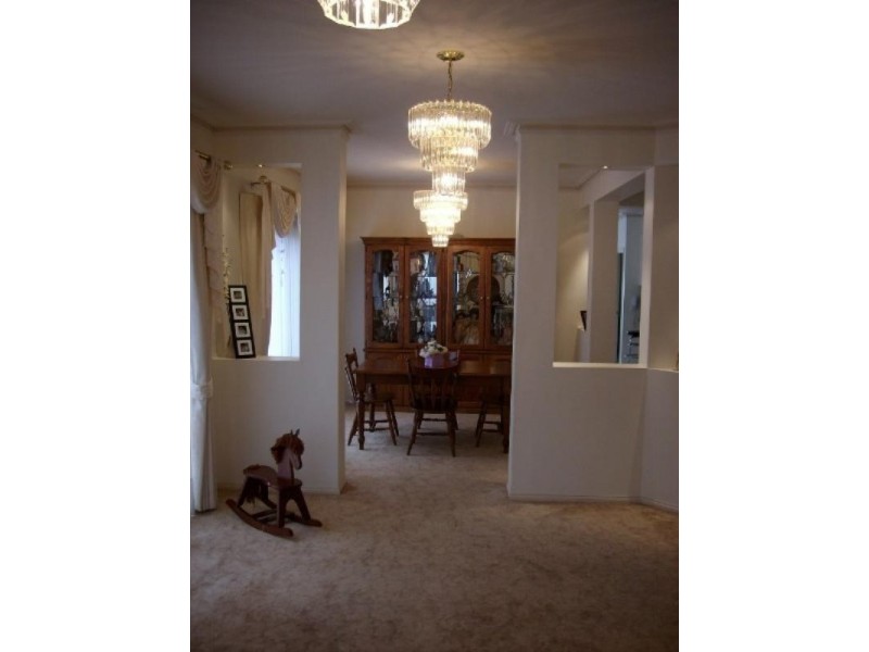 18 The Croft, Lysterfield VIC 3156