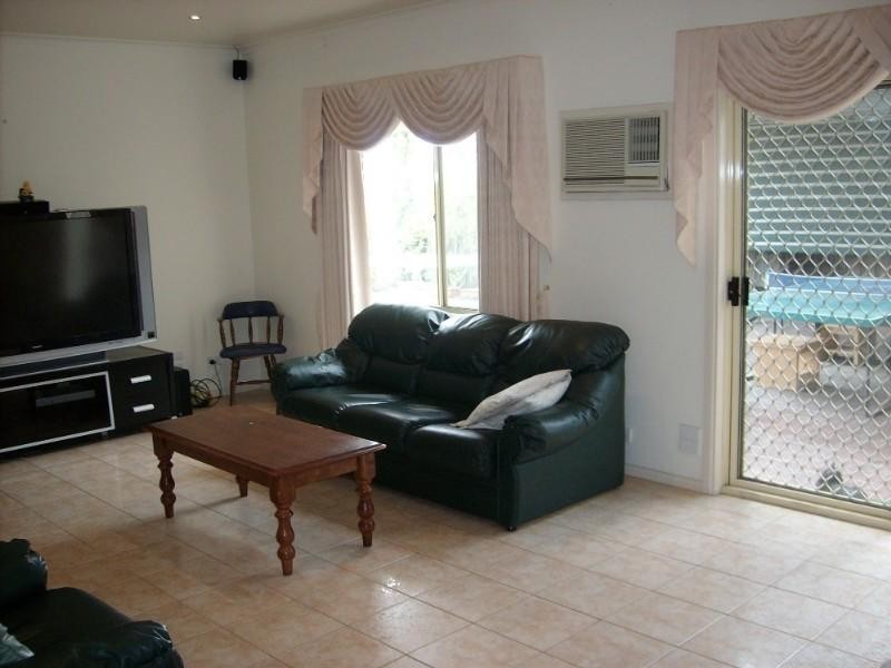 18 The Croft, Lysterfield VIC 3156