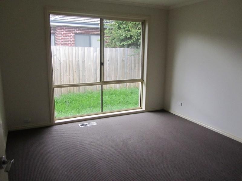 2/82 Moriah Street, Clayton VIC 3168