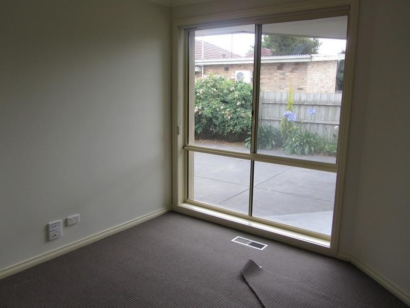 2/82 Moriah Street, Clayton VIC 3168