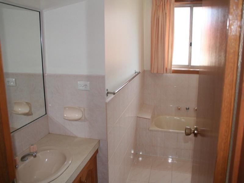 21 The Fairway, Rowville VIC 3178