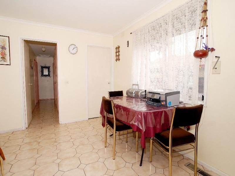 9 Barron Court, Dandenong North VIC 3175