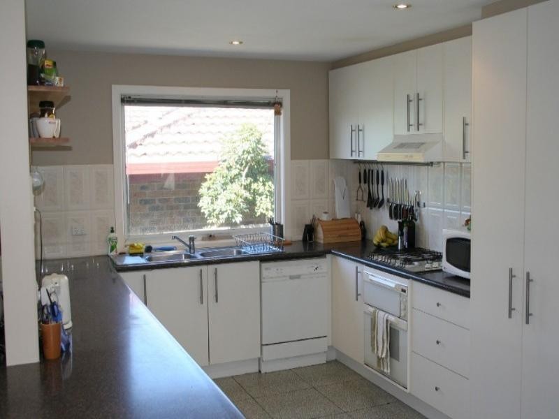 28 Dandelion Drive, Rowville VIC 3178