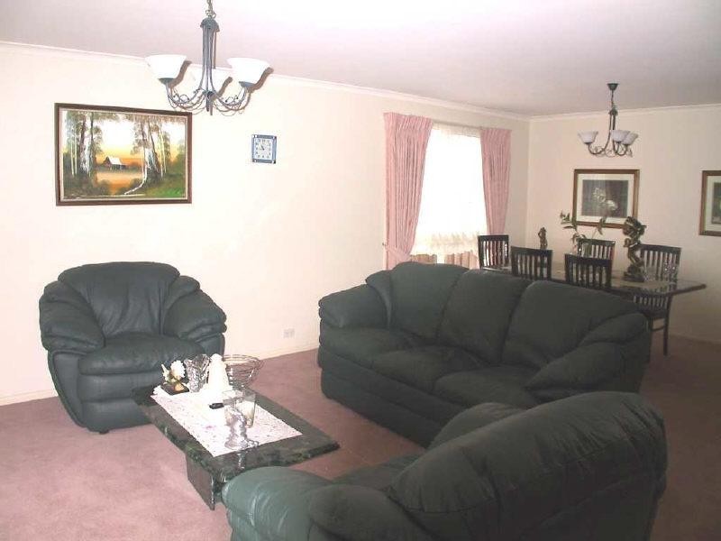 14 Salerno Way, Rowville VIC 3178