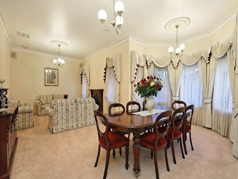 69 Vista Crescent, Rowville VIC 3178