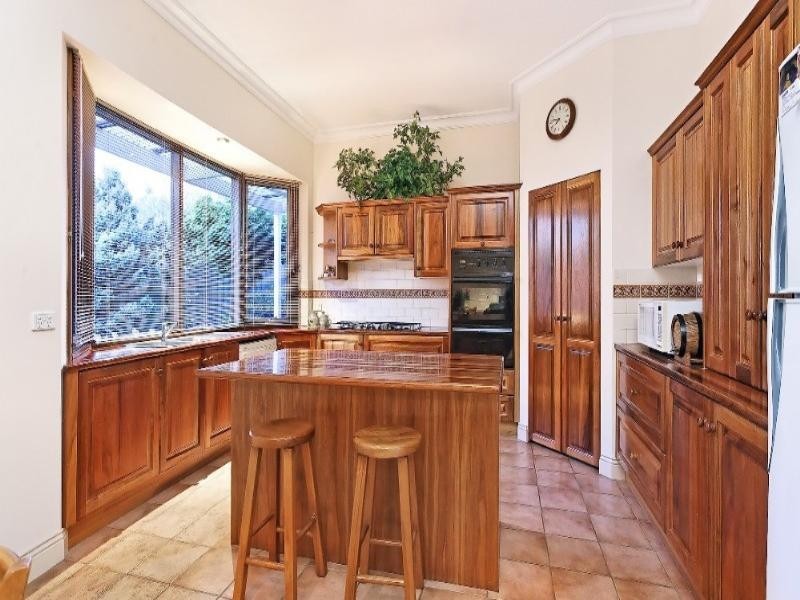 69 Vista Crescent, Rowville VIC 3178