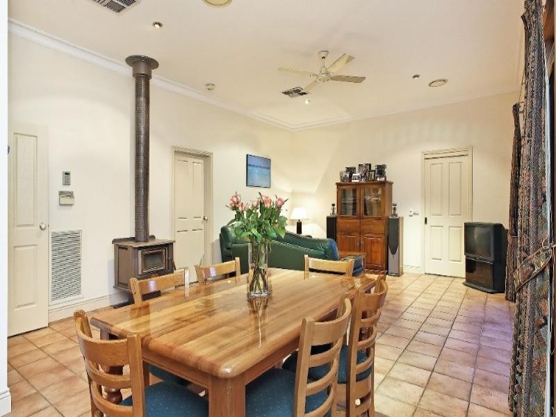 69 Vista Crescent, Rowville VIC 3178