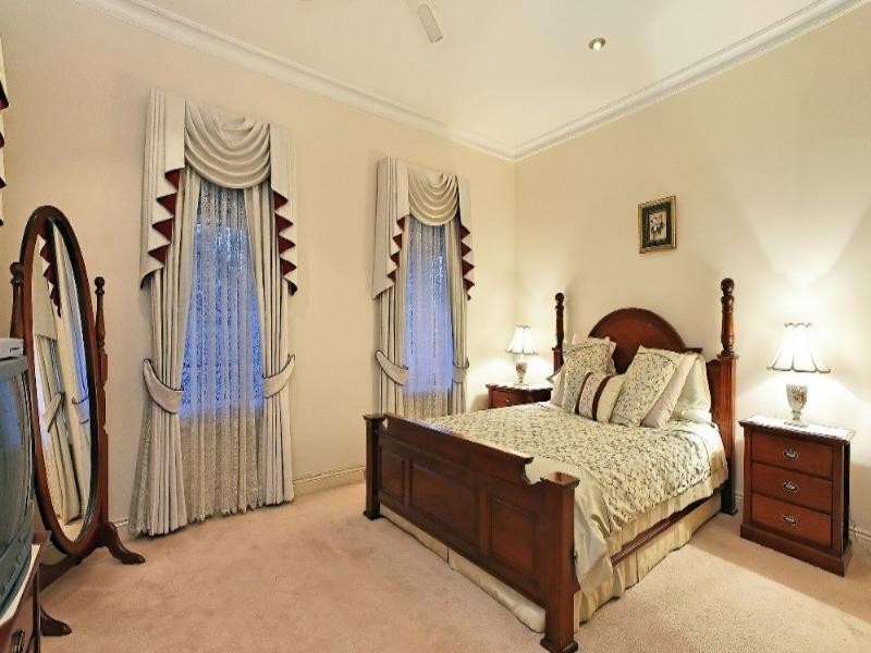 69 Vista Crescent, Rowville VIC 3178