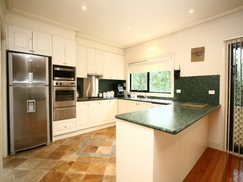 17 Selwood Court, Rowville VIC 3178