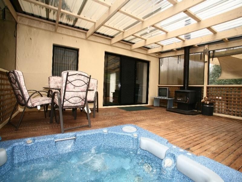 17 Selwood Court, Rowville VIC 3178