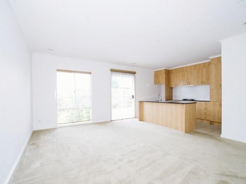 117 Sovereign Manors Crescent, Rowville VIC 3178