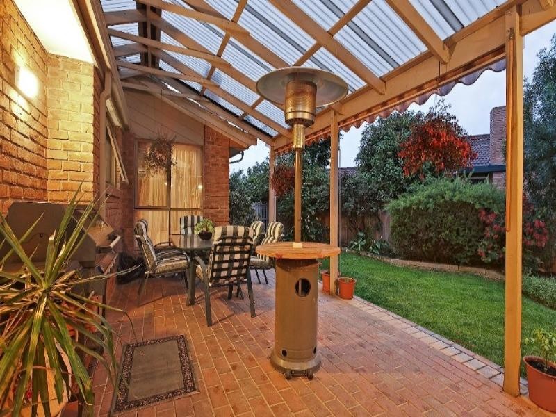 10 Robina Court, Rowville VIC 3178