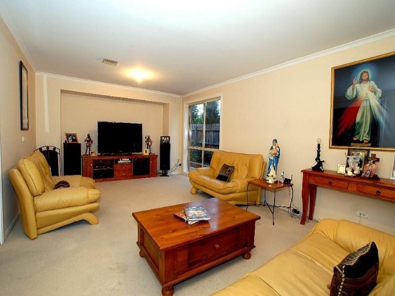 5 Webb Court, Rowville VIC 3178