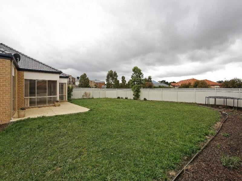 17 Hopkins Pass, Pakenham VIC 3810