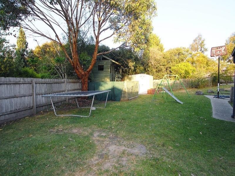 6 Lancom Rise, Rowville VIC 3178