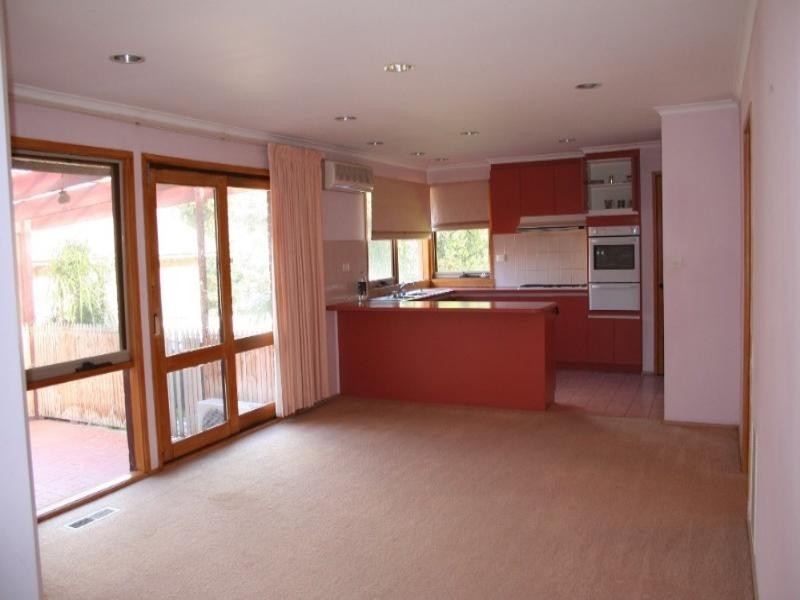 13 Bellfield Drive, Lysterfield VIC 3156