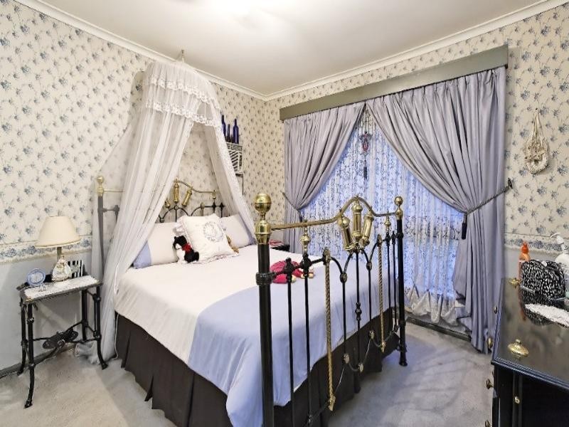 4 Bergins Road, Rowville VIC 3178