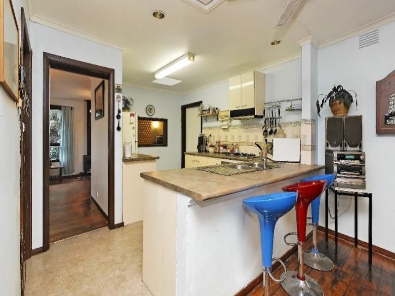 96 Grayson Drive, Scoresby VIC 3179