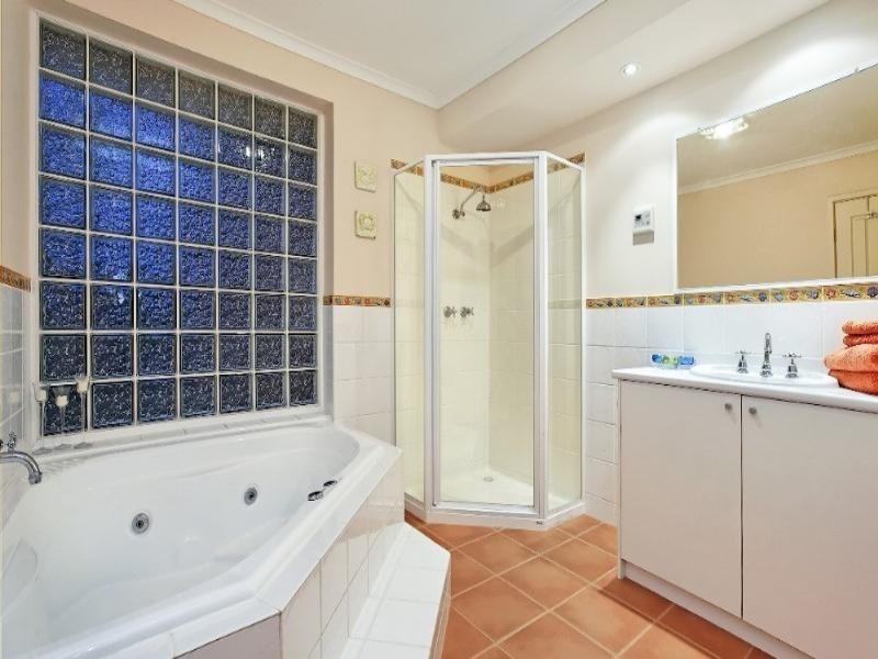 15 Gymea Avenue, Rowville VIC 3178