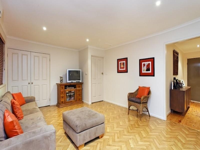 15 Gymea Avenue, Rowville VIC 3178