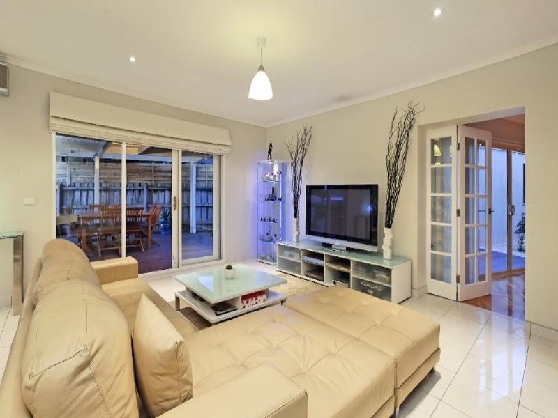 11 Hodges Close, Rowville VIC 3178