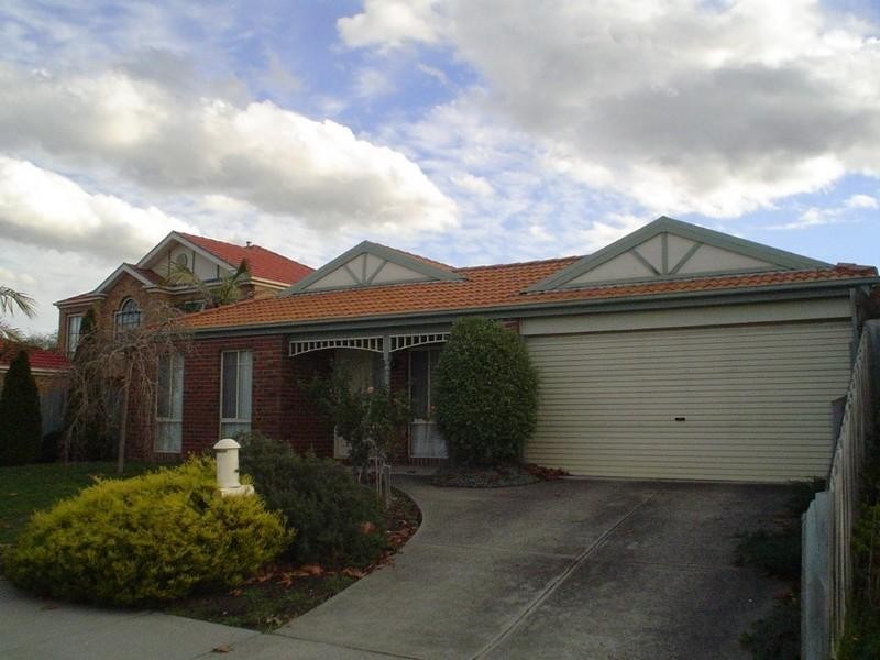 8 Liviana Drive, Rowville VIC 3178