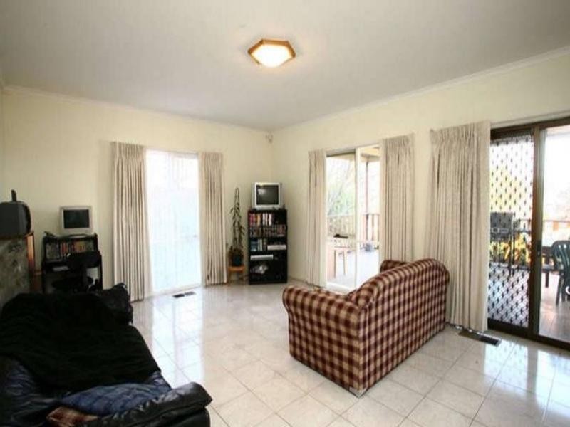 75 Turramurra Drive, Rowville VIC 3178