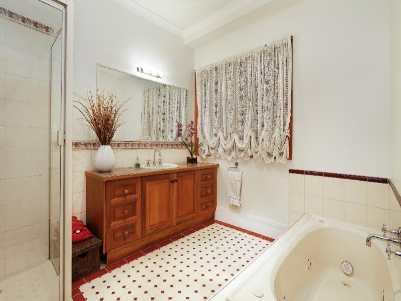 5 Ruby Close, Rowville VIC 3178